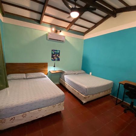 Lote 44 Guesthouse Эль-Сонте Экстерьер фото