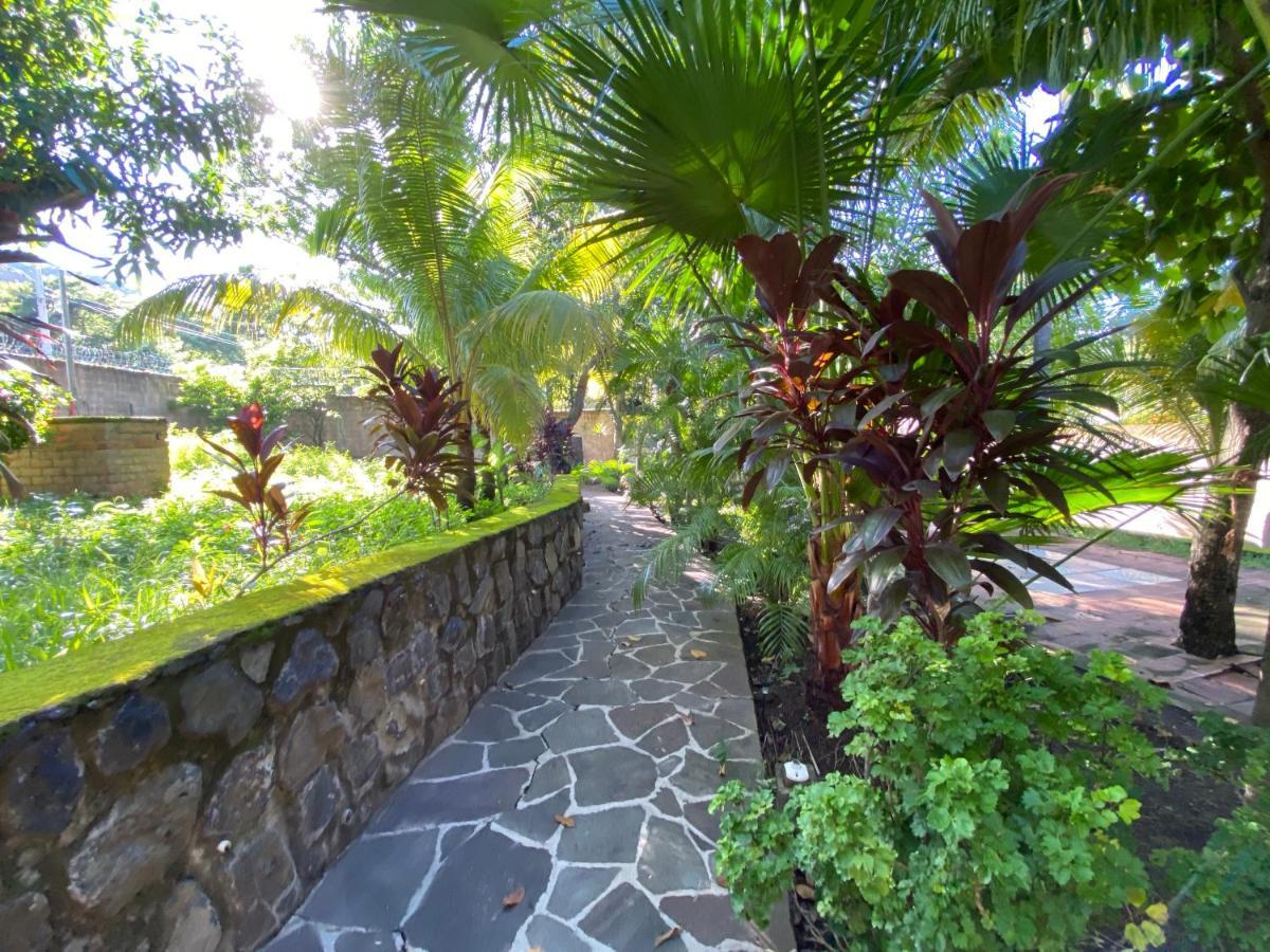 Lote 44 Guesthouse Эль-Сонте Экстерьер фото
