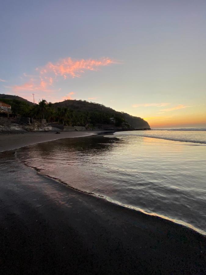 Lote 44 Guesthouse Эль-Сонте Экстерьер фото