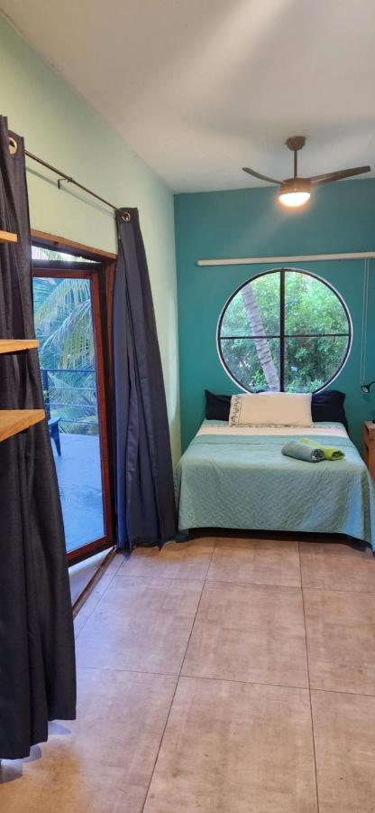 Lote 44 Guesthouse Эль-Сонте Экстерьер фото